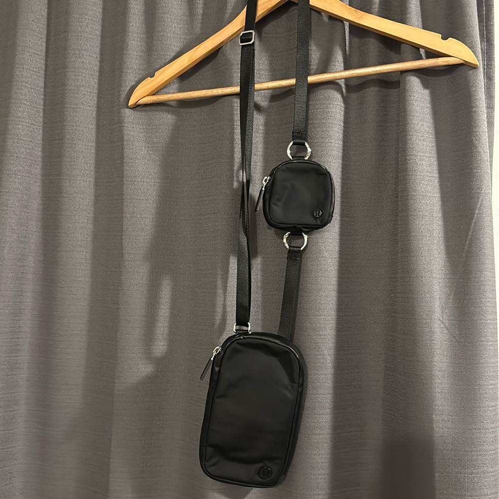 Lululemon phone carrier